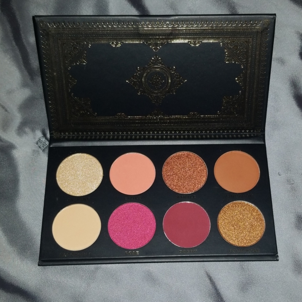 Ace Beauté Grandiose Palette